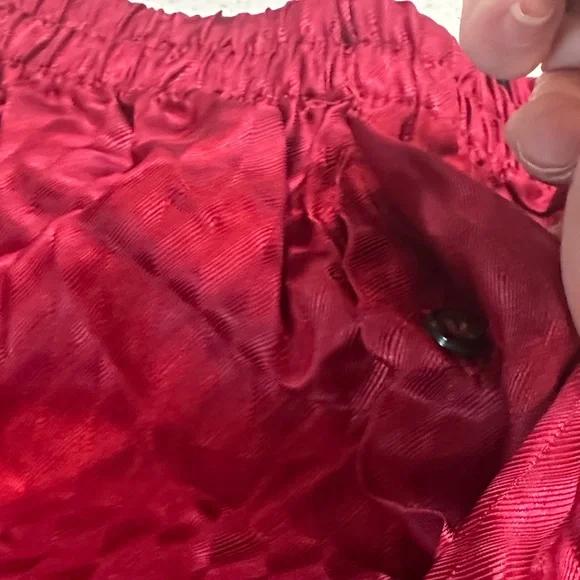 NWT-MENS  Elastic-Waist 100% SILK BOXER Shorts, Red LARGE FITS LIKE A MEDIUM. - Picture 4 of 5